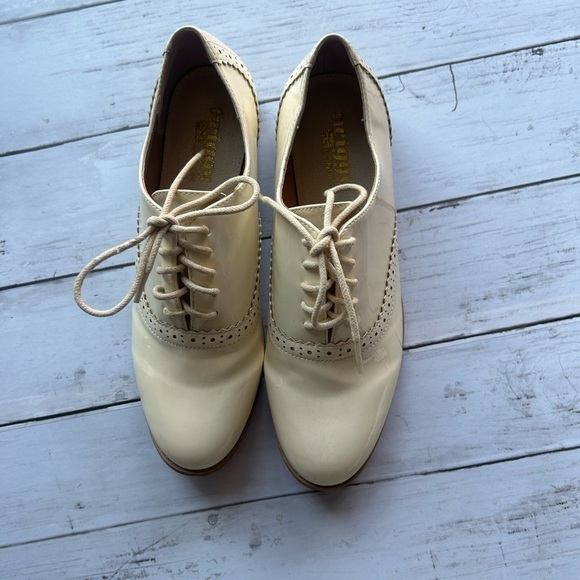 Twiggy London Cream Oxford / Loafers 6.5 - Picture 2 of 12